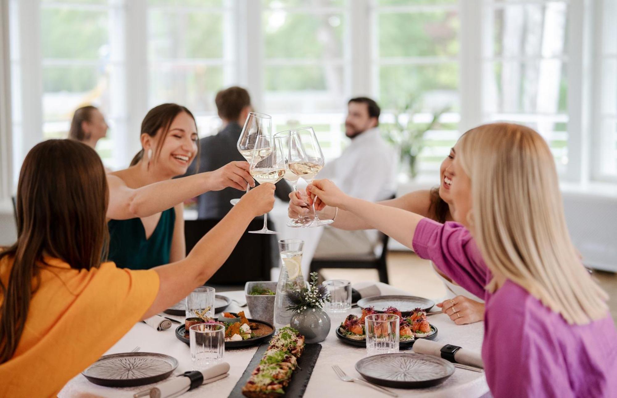 Wasa Resort Hotel, Apartments & Spa 페르누 외부 사진