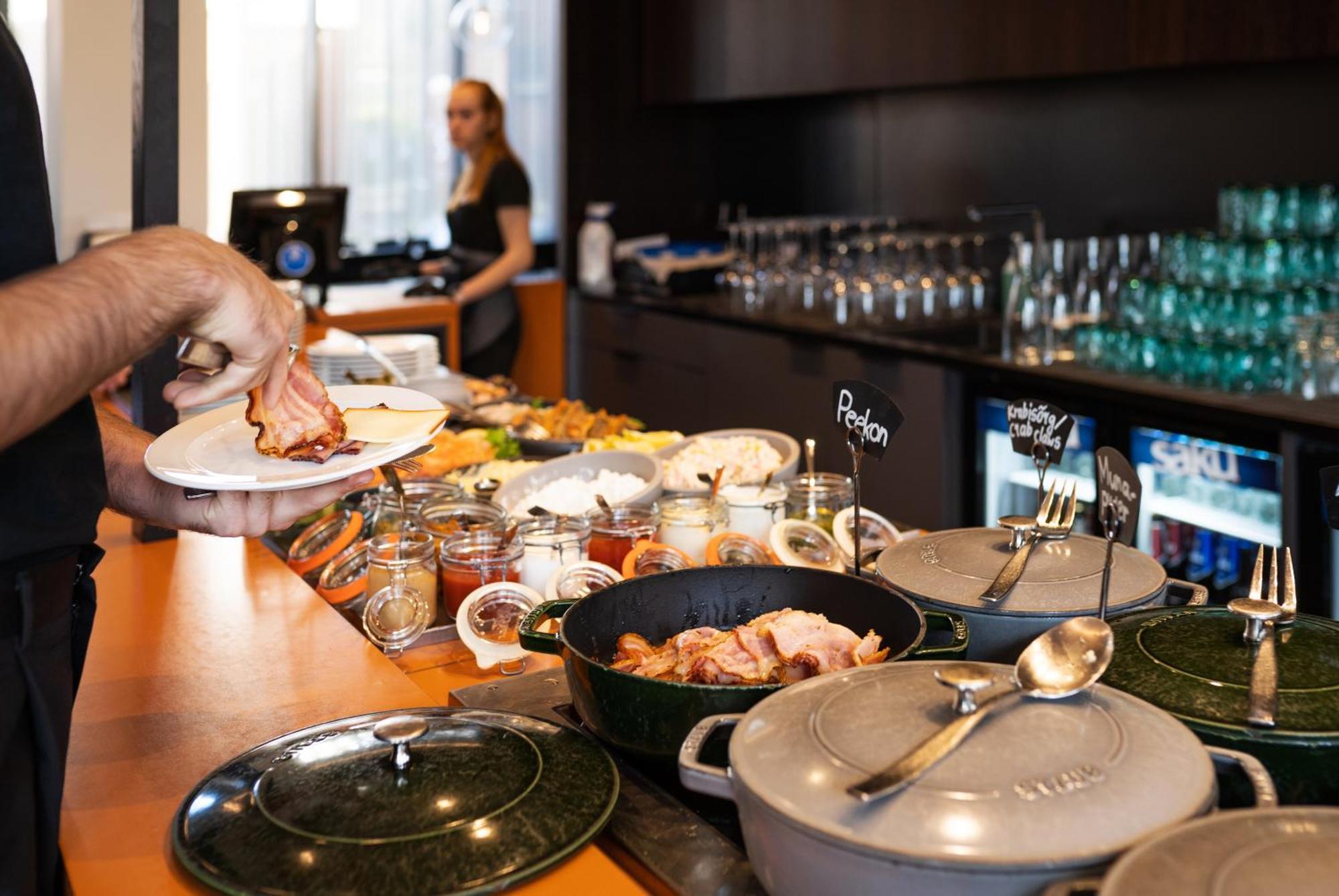 Wasa Resort Hotel, Apartments & Spa 페르누 외부 사진